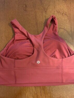 Lululemon Sports Bra (M)